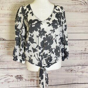 Olivia & Martin tunic blouse pullover tie front Size S V-Neck 3/4 sleeve sheer